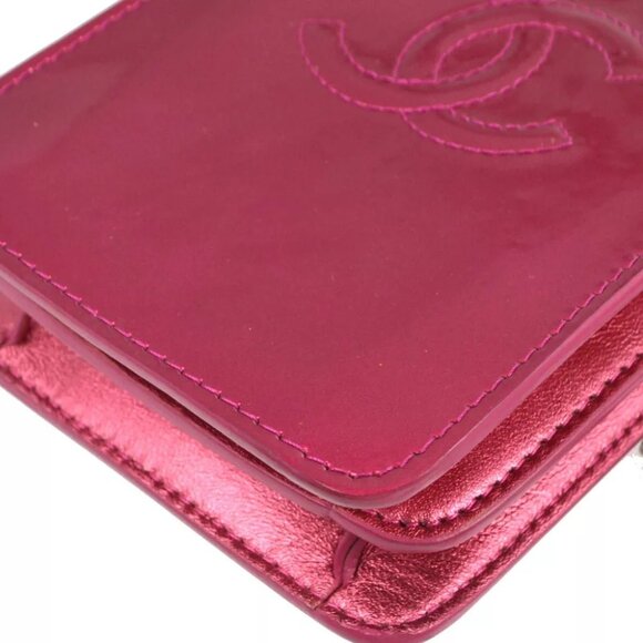 Chanel Pink Patent Leather Chain Pochette Shoulder Bag - Picture 6 of 8